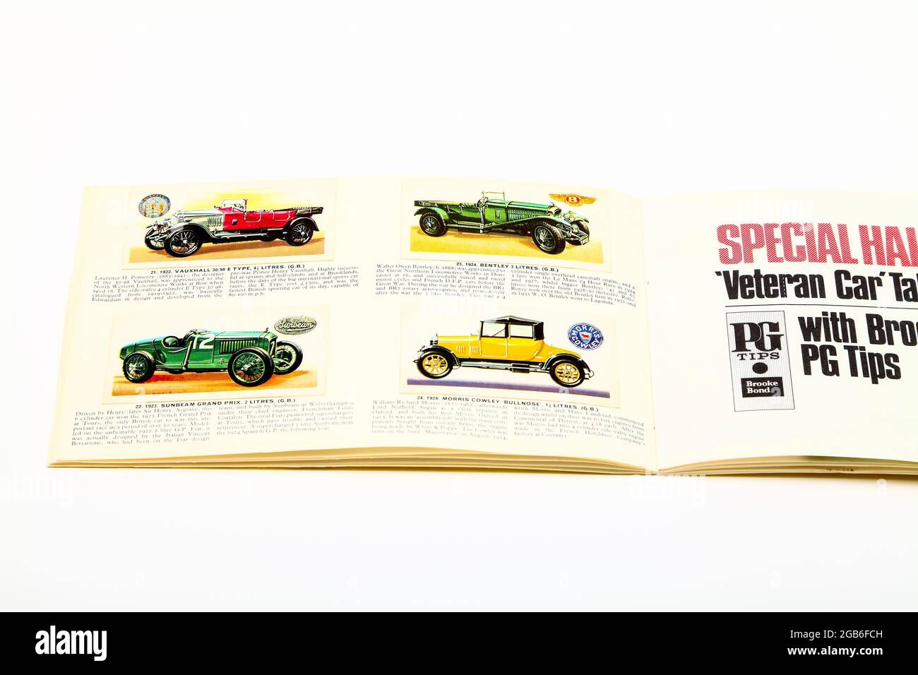 Brooke Bond Bildkarten Buch die Geschichte des Automobils isoliert auf weißem Hintergrund Stockfoto