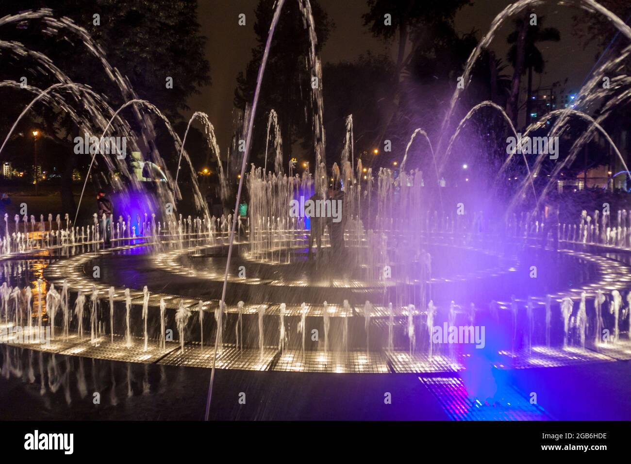 El Circuito Magico del Agua - Park mit einer Reihe von verschiedenen Brunnen in Lima, Peru. Stockfoto