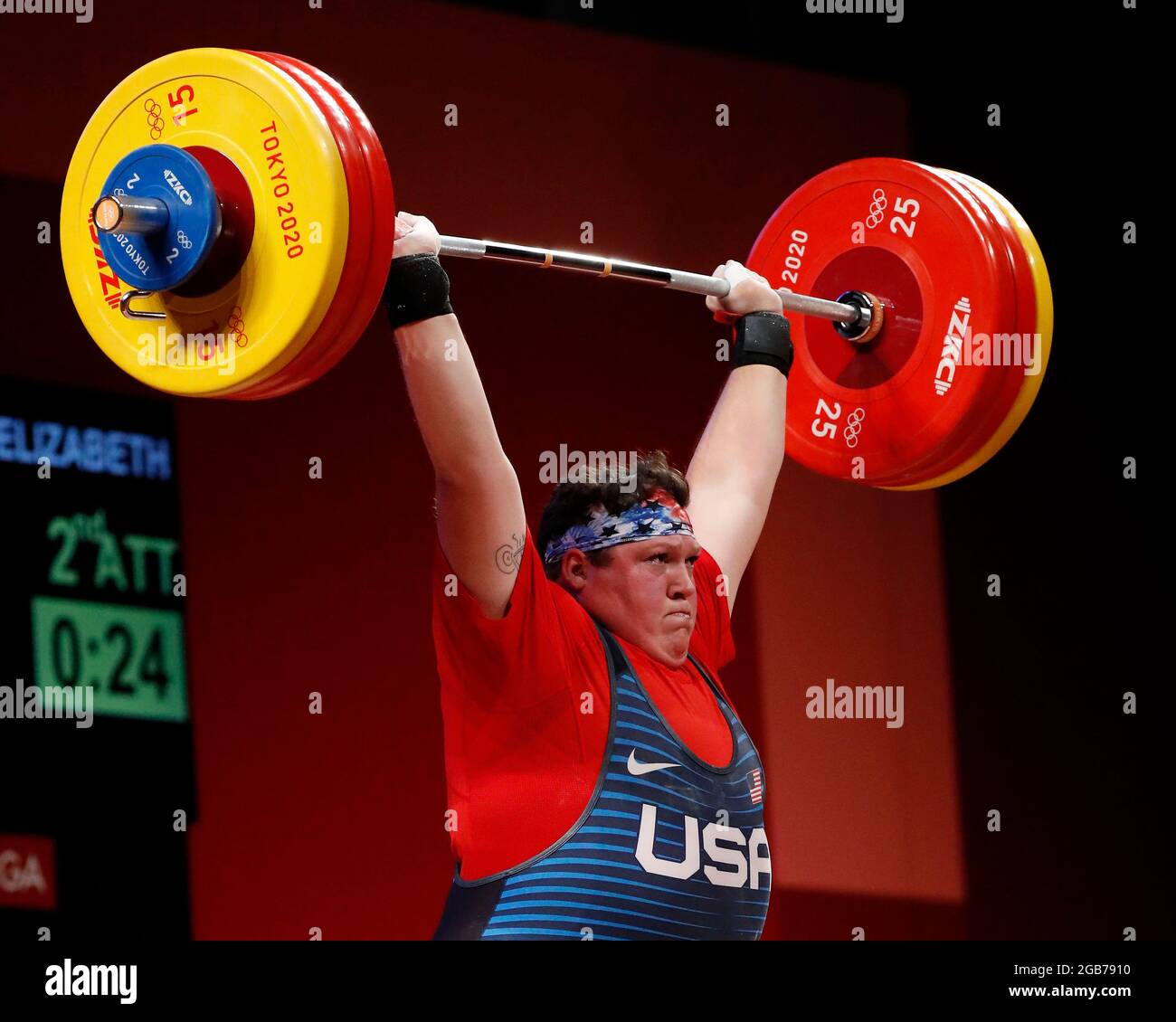 Tokio, Kanto, Japan. August 2021. Sarah Elizabeth Robles (USA) tritt bei den Olympischen Sommerspielen 2020 im Tokyo International Forum beim 87 kg schweren Gewichtheben der Frauen an. (Bild: © David McIntyre/ZUMA Press Wire) Stockfoto