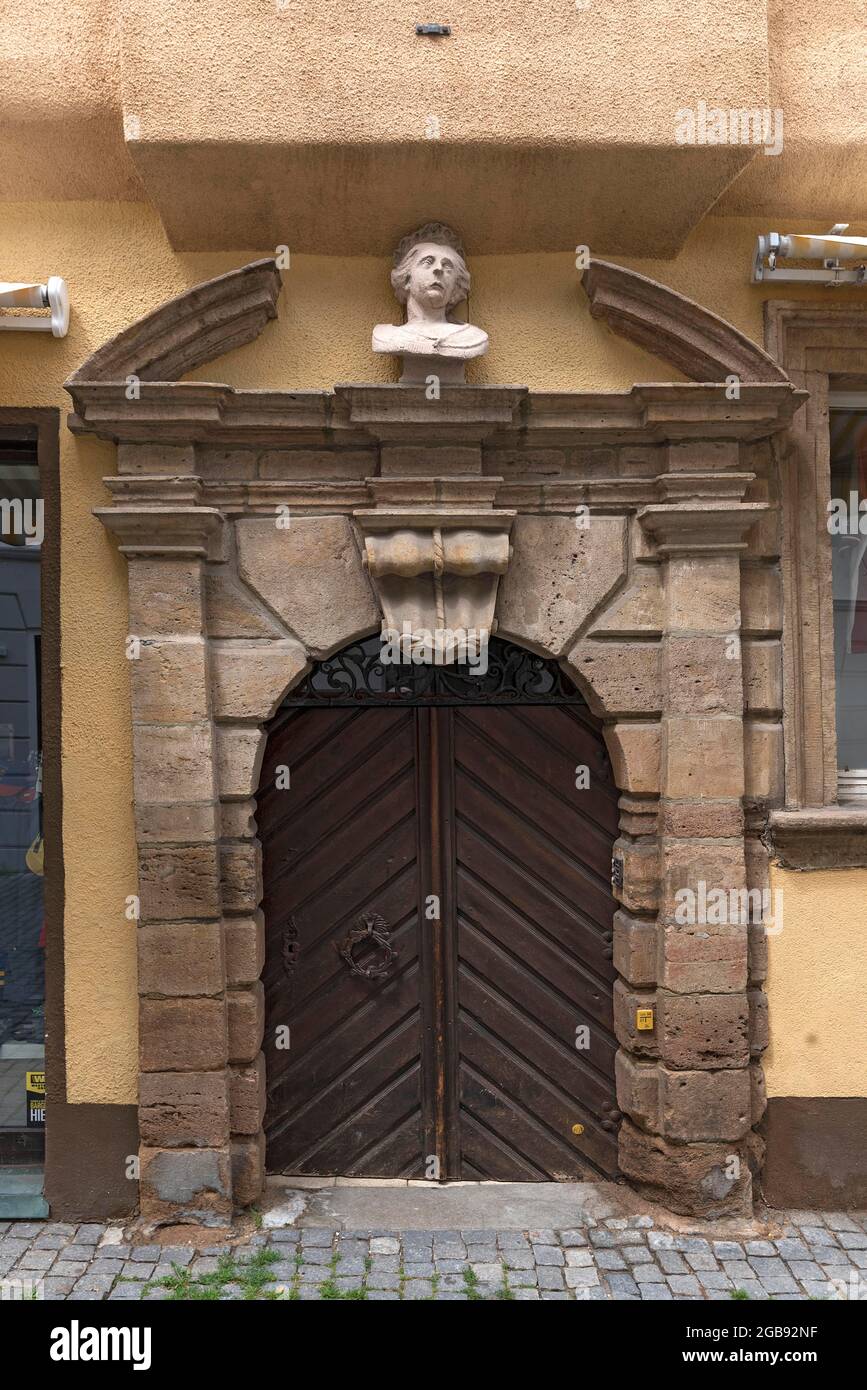 Eingangsportal eines Wohnhauses Ende des 17. Jahrhunderts, Ansbach, Mittelfranken, Bayern, Deutschland Stockfoto