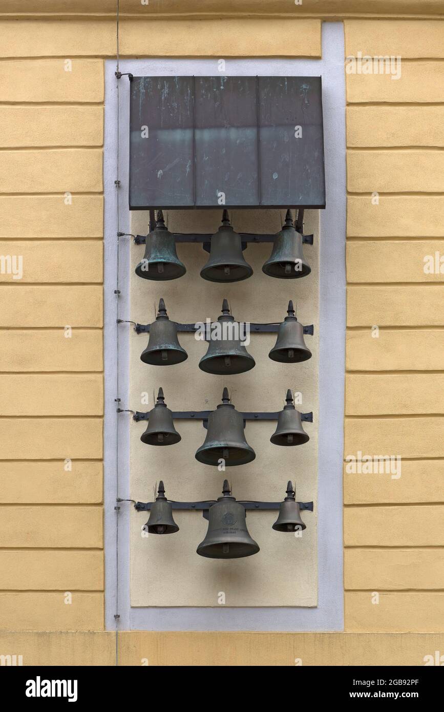 Glockenspiel, gestiftet vom Lions Club im Jahr 1987 am Herrieder Tor, Ansbach, Mittelfranken, Bayern, Deutschland Stockfoto