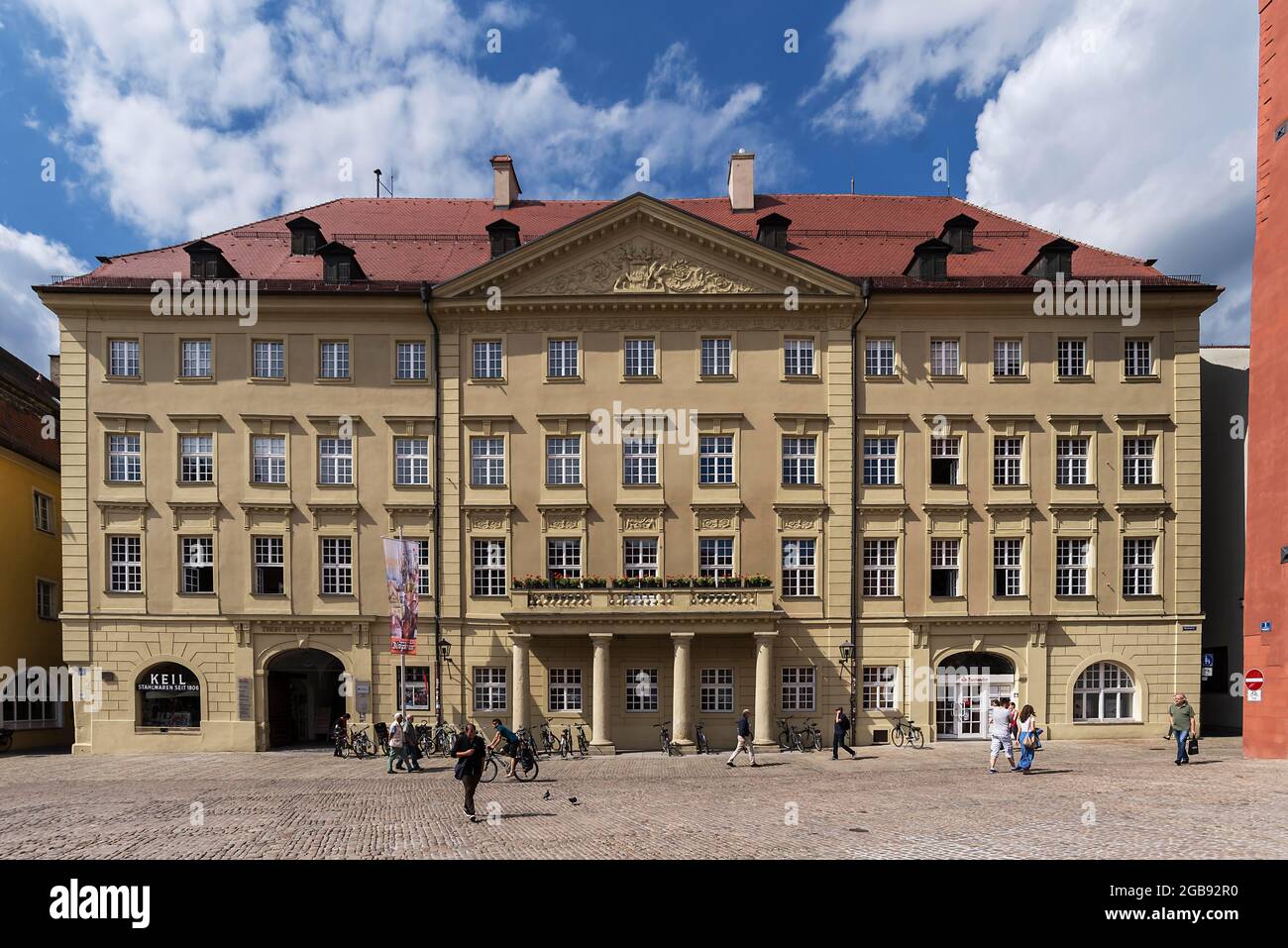 Das Thon-Dittmer-Palais am Haidplatz, Regensburg, Oberpfalz, Bayern, Deutschland Stockfoto