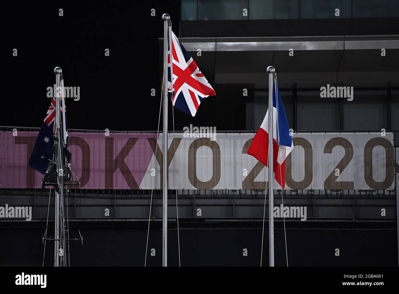 Tokio, Japan. August 2021. Showjumping bei Vielseitigkeitsreiten. Reitpark. 1-1. 2Chome. Kamiyogas. Setagaya. Tokio. Die Flagge der Union ist am höchsten. Kredit Garry Bowden/Sport in Pictures/Alamy live News Kredit: Sport in Pictures/Alamy Live News Stockfoto