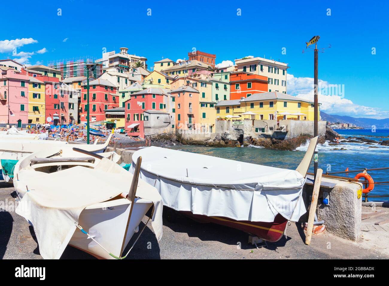 Blick auf das Fischerdorf Boccadasse, Genua, Ligurien, Italien, Europa Stockfoto