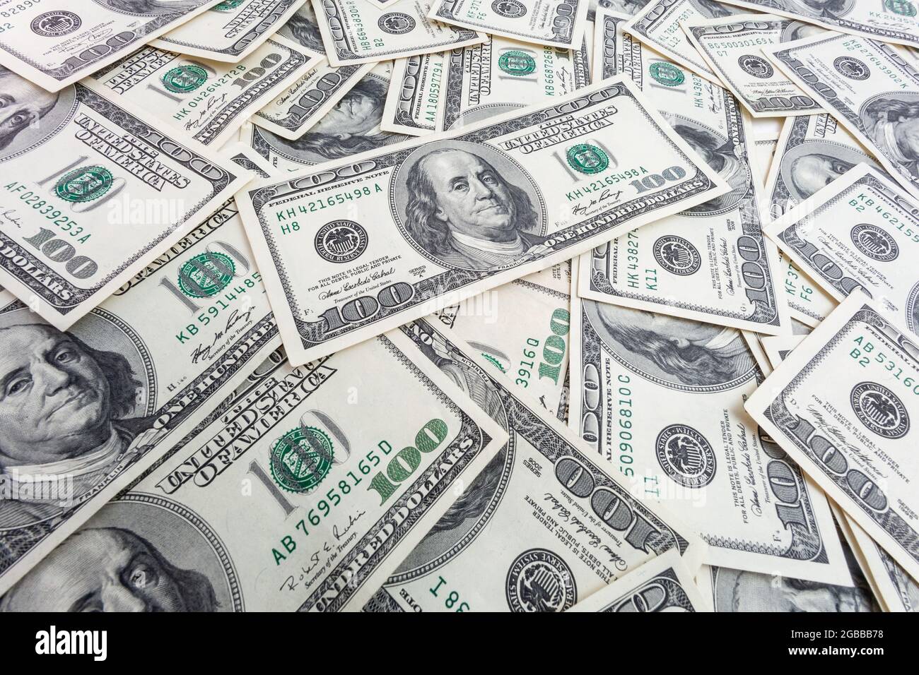Textur in US-Dollar. Hintergrund von hundert Dollar Scheinen. Stockfoto