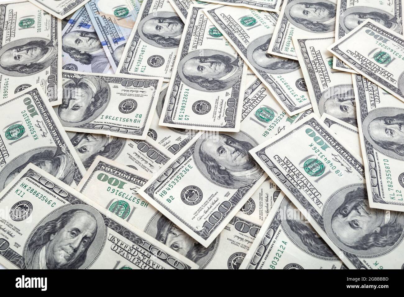 Textur in US-Dollar. Hintergrund von hundert Dollar Scheinen. Stockfoto