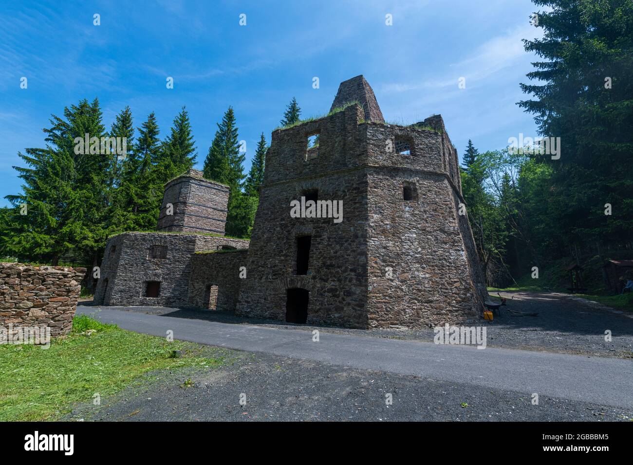Uraltes Kalk in der Erzbergbauregion, UNESCO-Weltkulturerbe, Kovarska (Schmiedeberg), Tschechische Republik, Europa Stockfoto