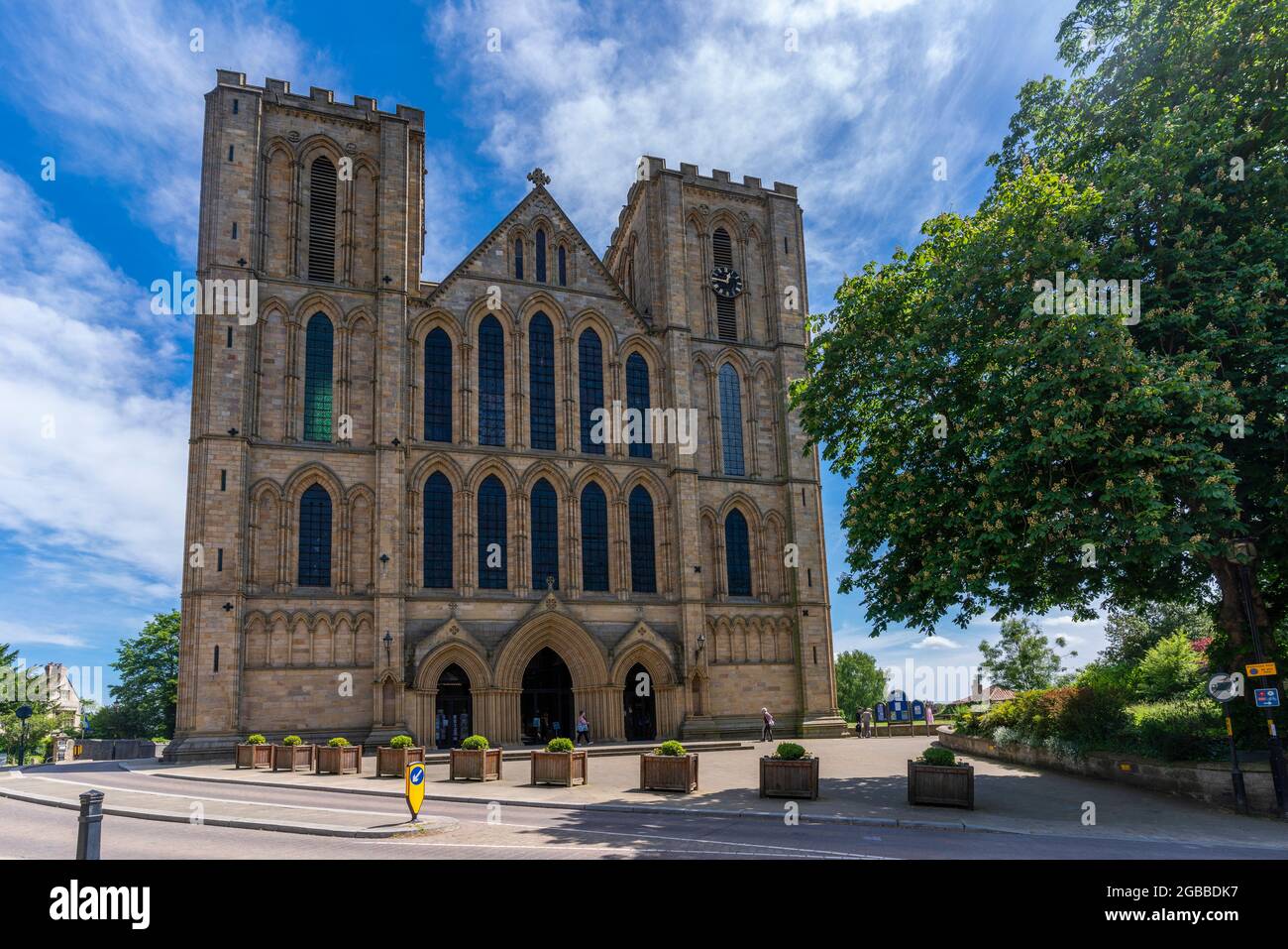 Blick auf die Kathedrale von Ripon Kirche St. Peter und St. Wilfrid, Ripon, North Yorkshire, England, Vereinigtes Königreich, Europa Stockfoto