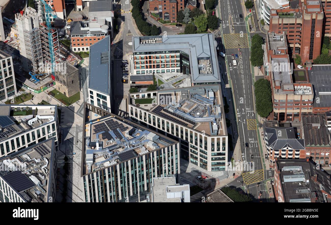 Luftaufnahme der Bürogebäude am Wellington Place in der Wellington Street, Leeds Stockfoto