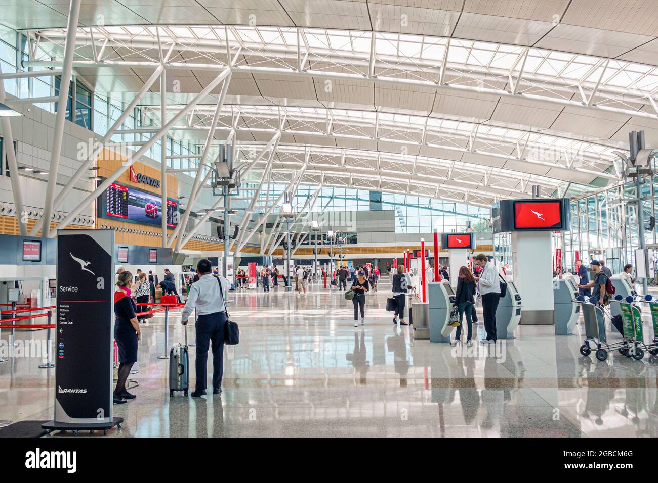 Sydney Australien, Kingsford-Smith Airport SYD, Terminal innen an den Ticketschaltern von Qantas Airlines, Stockfoto