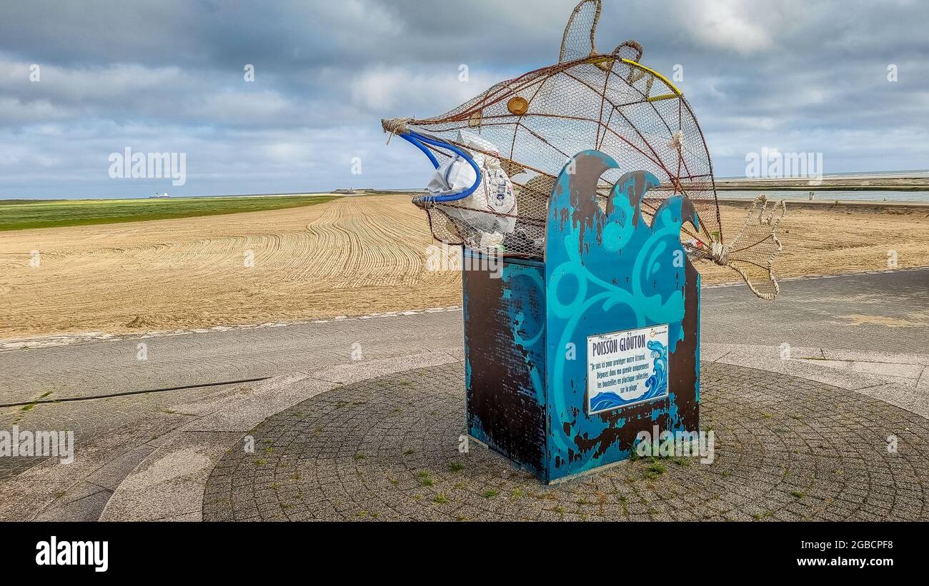 Kunststoff plastik abfall lustig Fotos und Bildmaterial in hoher