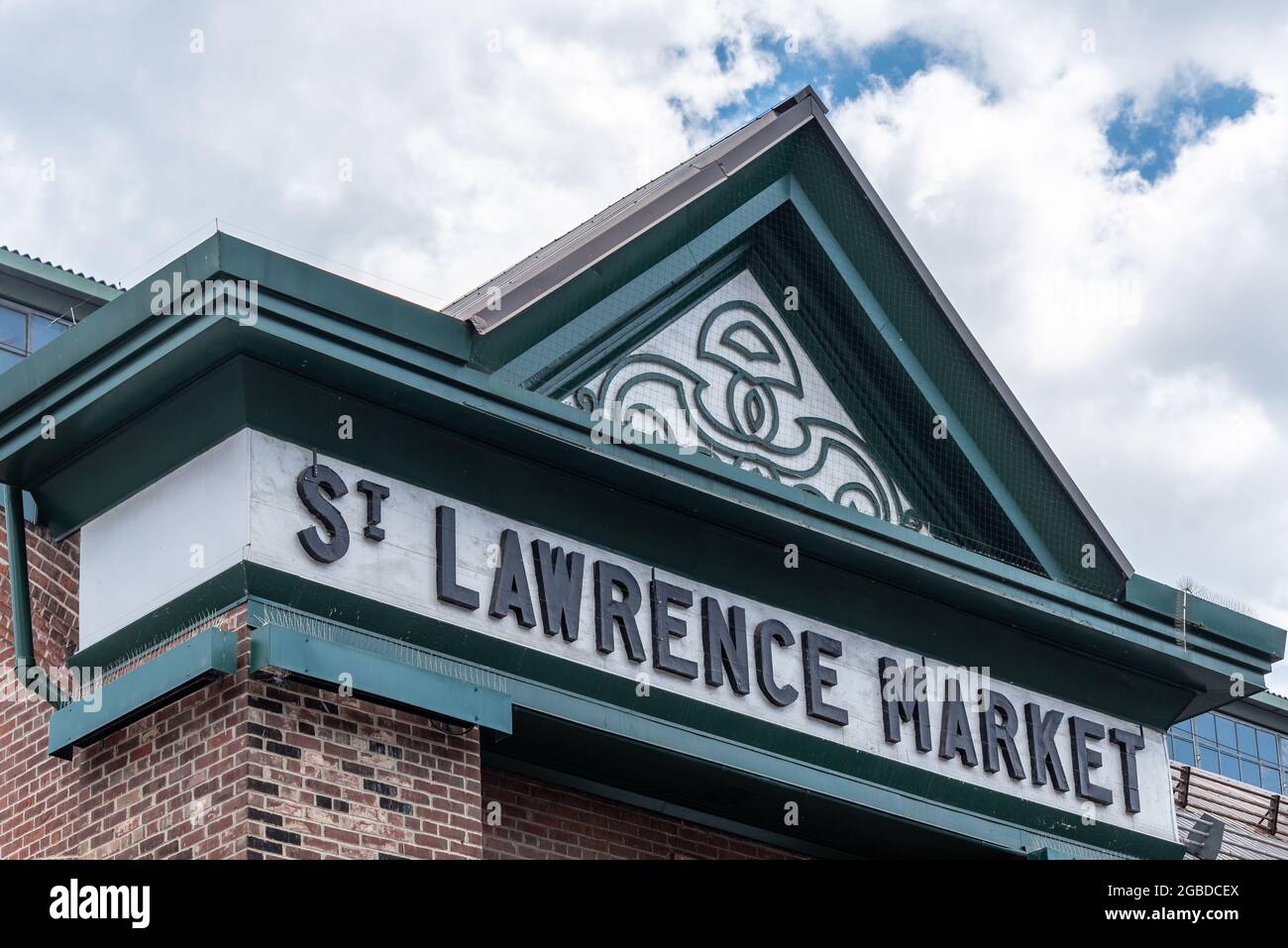 Geschäftszeichen des Saint Lawrence Market in der Altstadt, die ein Kulturerbe-Gebiet und eine wichtige Touristenattraktion in Toronto City, Kanada, ist Stockfoto