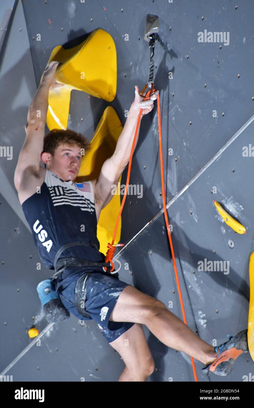 Tokio, Japan. August 2021. Der US-Amerikaner Colin Duffy tritt am 3. August 2021 im Aomi Urban Sports Park in Tokio, Japan, bei den Olympischen Spielen in Tokio bei den Herren im Rahmen der Lead Qualification an. Foto von Keizo Mori/UPI Credit: UPI/Alamy Live News Stockfoto