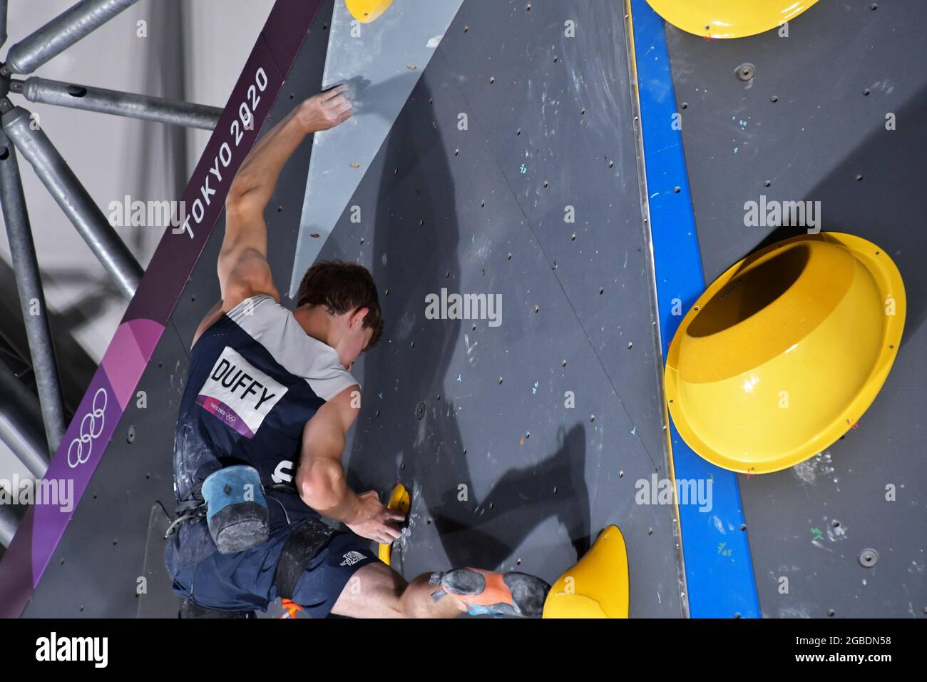 Tokio, Japan. August 2021. Der US-Amerikaner Colin Duffy tritt am 3. August 2021 im Aomi Urban Sports Park in Tokio, Japan, bei den Olympischen Spielen in Tokio bei den Herren im Rahmen der Lead Qualification an. Foto von Keizo Mori/UPI Credit: UPI/Alamy Live News Stockfoto