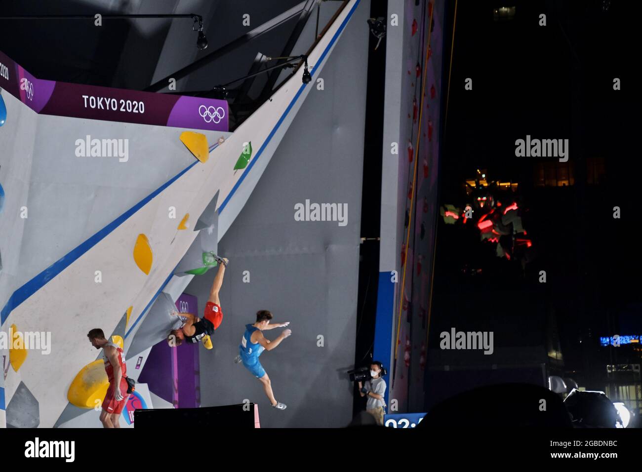 Tokio, Japan. August 2021. Allgemeine Ansicht in der Bouldering-Qualifikation während der Olympischen Spiele in Tokio am 3. August 2021 im Aomi Urban Sports Park in Tokio, Japan, wurde der Sport für Männer ausgetragen. Foto von Keizo Mori/UPI Credit: UPI/Alamy Live News Stockfoto