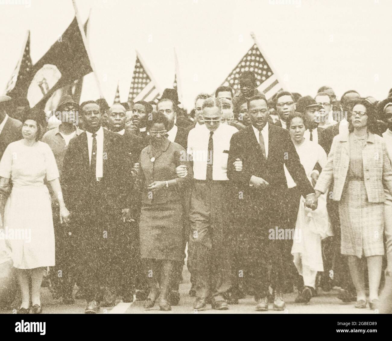 Martin Luther King Jr. führt den bürgerrechtsmarsch in Washington, DC an. Stockfoto