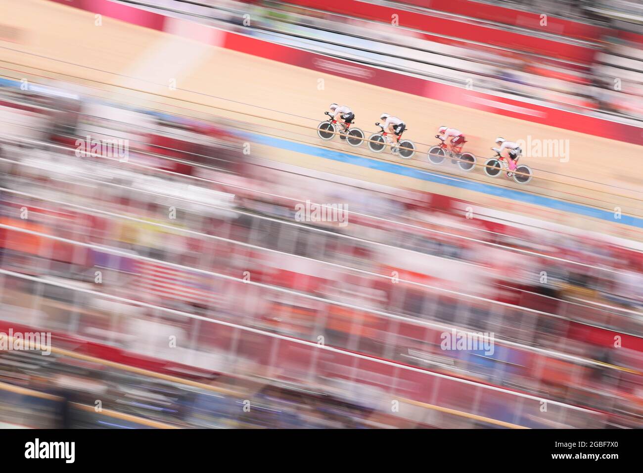 Megan Jastrab (USA), Jennifer Valente (USA), Chloe Dygert (USA), Emma White (USA), AUGUST 3, 2021 - Radfahren: Finale der Mannschaftsverfolgung der Frauen während der Olympischen Spiele 2020 in Tokio auf dem Izu Velodrome in Shizuoka, Japan. (Foto von Shutaro Mochizuki/AFLO) Stockfoto