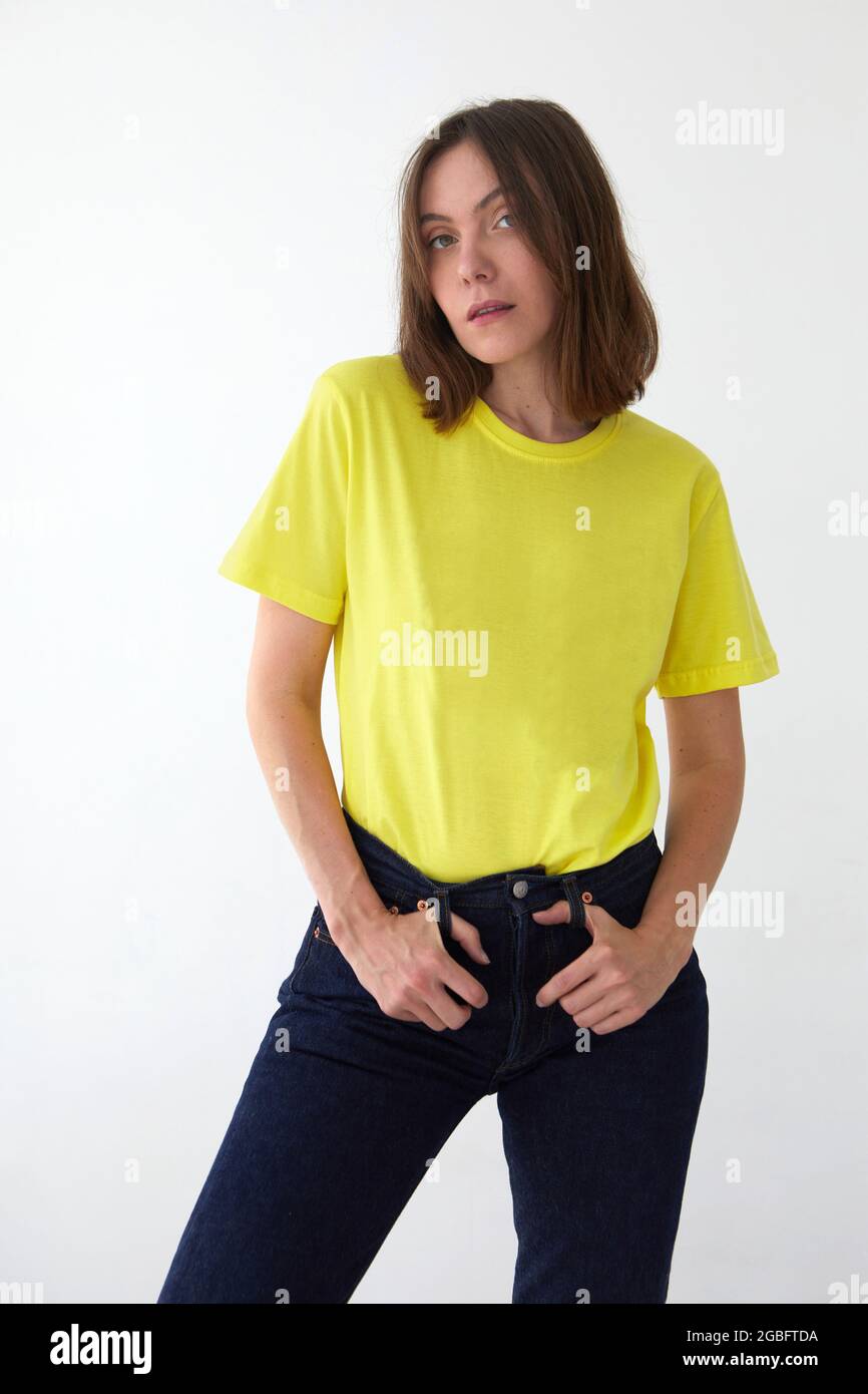 Black jean and yellow top outlet