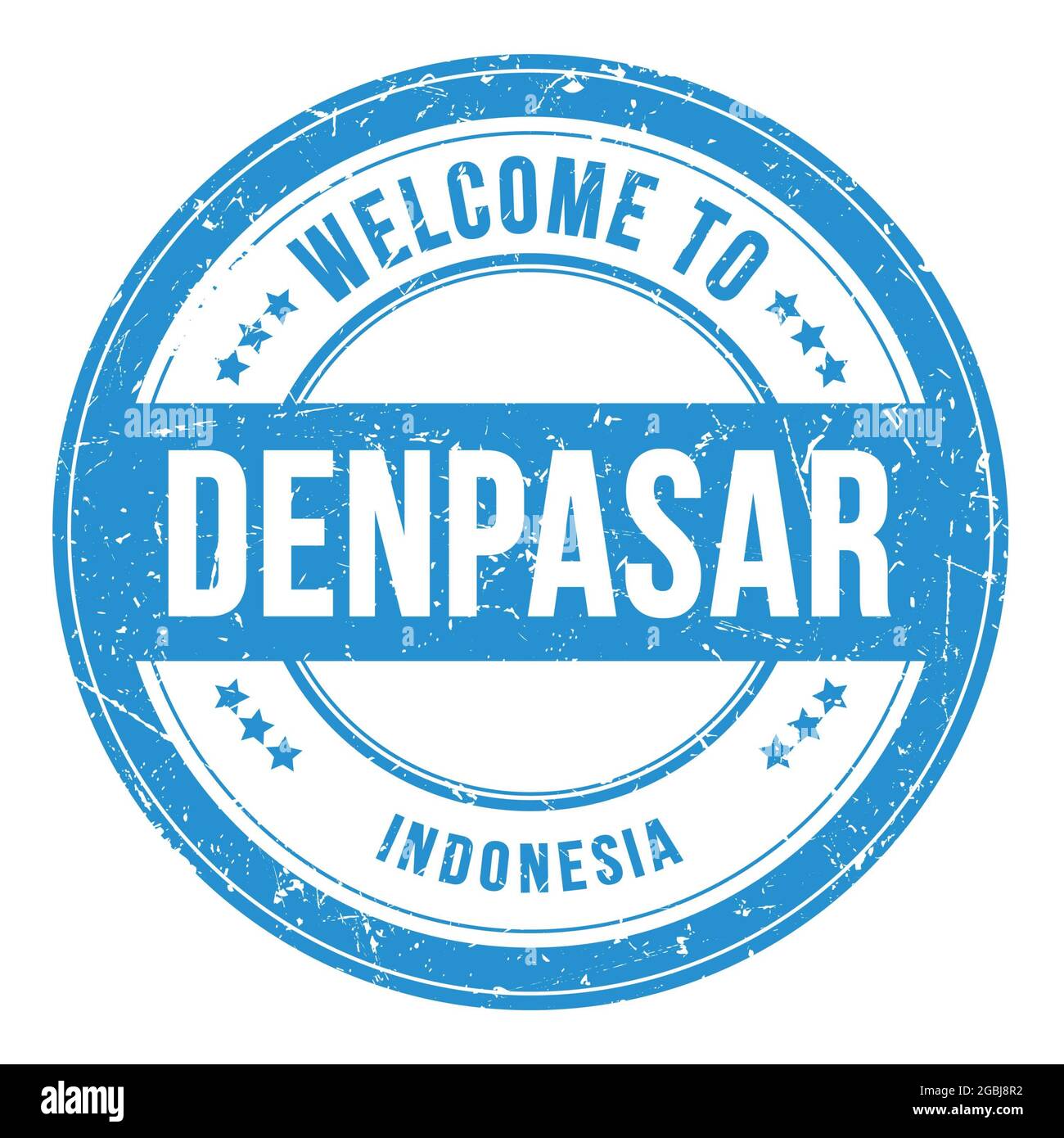 WILLKOMMEN IN DENPASAR - INDONESIEN, Worte geschrieben auf blauem runden Münzstempel Stockfoto