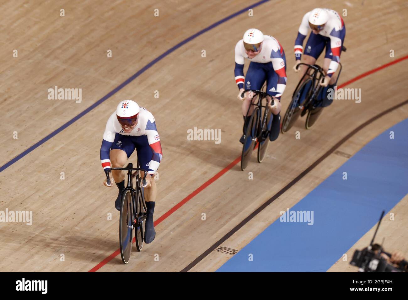 Izu, Japan, 04/08/2021, 128 CARLIN Jack / 131 KENNY Jason / 132 OWENS Ryan (GBR) während der Olympischen Spiele Tokio 2020, Radrennbahn Herren-Team-Sprint-Finale für Gold am 3. August 2021 auf dem Izu Velodrome in Izu, Japan - Foto Kishimoto / DPPI Stockfoto