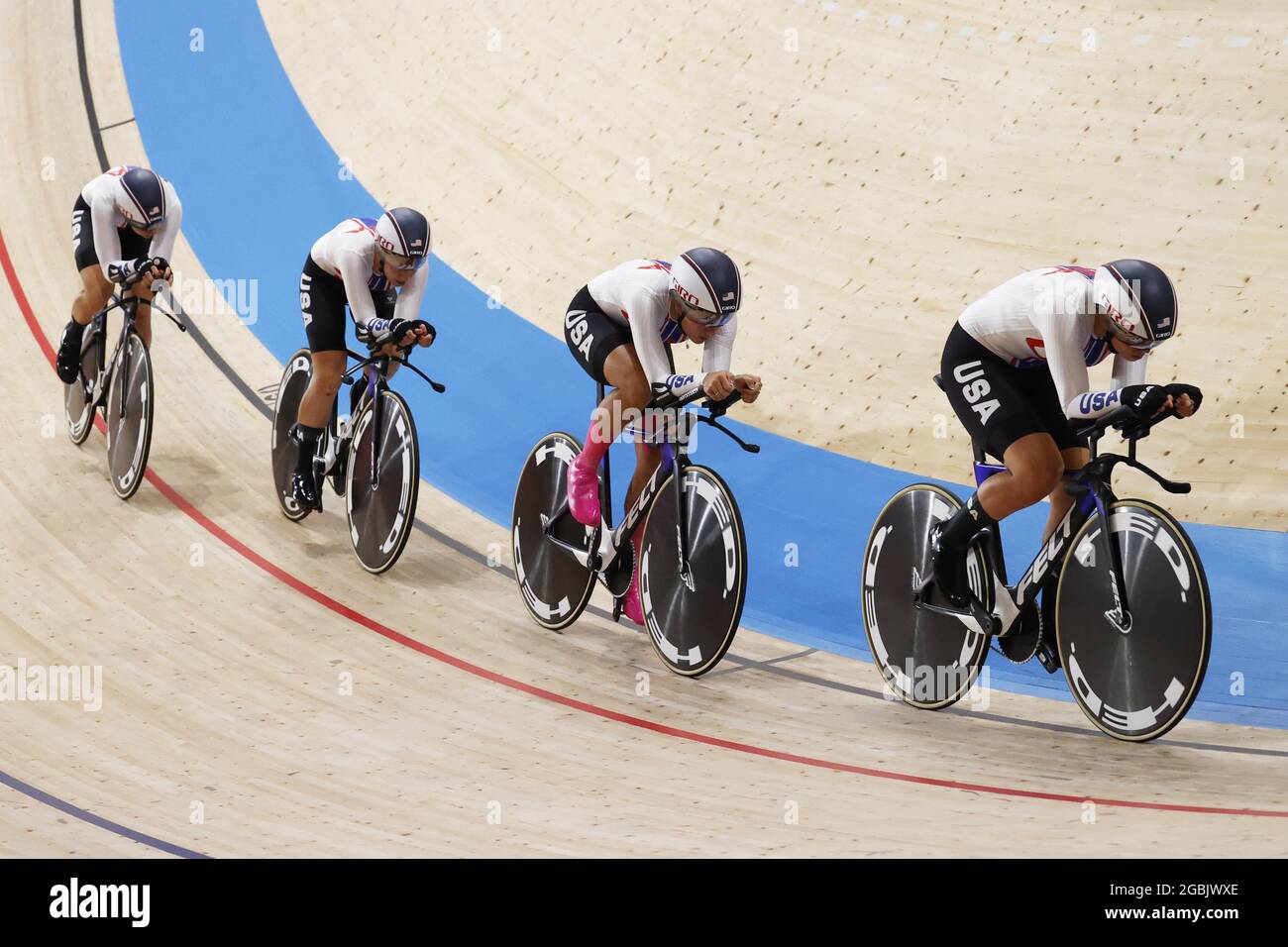 65 JASTRAB Megan / 66 VALENTE Jennifer / 230 DYGERT Chloe / 233 WHITE Emma (USA) während der Olympischen Spiele Tokio 2020, Radrennbahn Frauen-Team-Verfolgungsfinale um Bronze am 3. August 2021 auf dem Izu Velodrome in Izu, Japan - Foto Kishimoto / DPPI Stockfoto