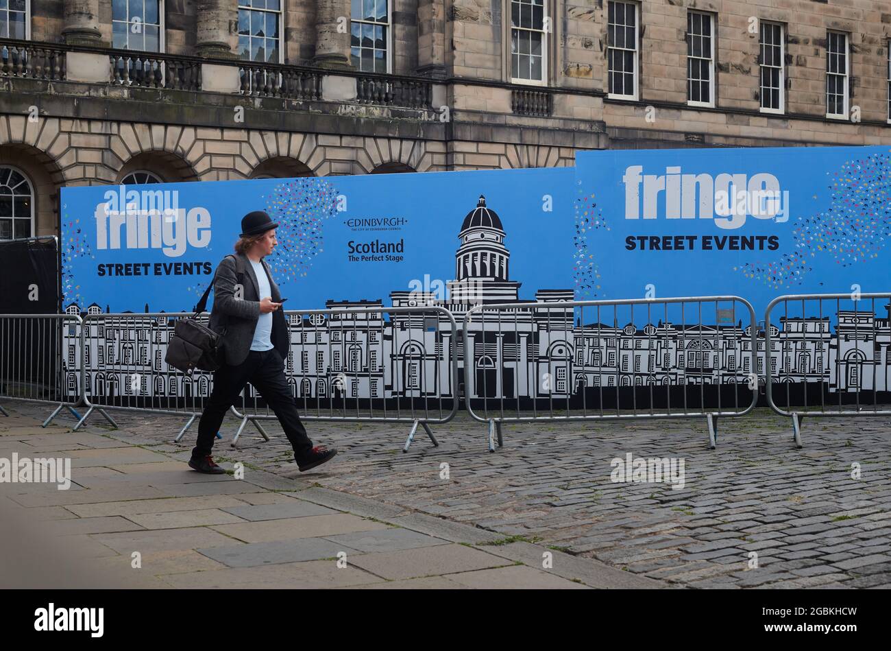 Edinburgh Schottland, Großbritannien August 04 2021. Edinburgh Festival am Parliament Square werden die Performance-Räume von Fringe errichtet. Credit alamy live News Stockfoto
