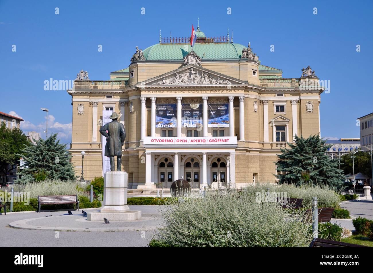 Das Kroatische Nationaltheater Ivan pl. Zajc in Rijeka, allgemein als HNK Zajc bezeichnet, ist ein Theater-, Opern- und Balletthaus in Rijeka. Stockfoto