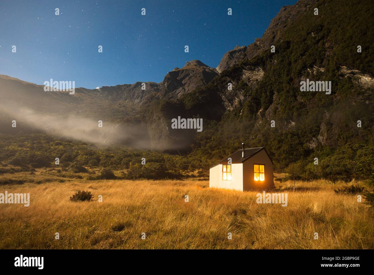 Moonlight, Christmas Flat Hut, Karangarua Valley, Westland, Neuseeland Stockfoto