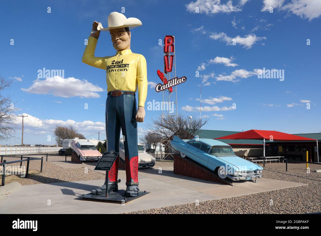 Geographie / Reisen, USA, Texas, Amarillo, 2. Zusatz Cowboy, cadillac RV Park, Route 66, Amarillo, ZUSÄTZLICHE-RIGHTS-CLEARANCE-INFO-NOT-AVAILABLE Stockfoto