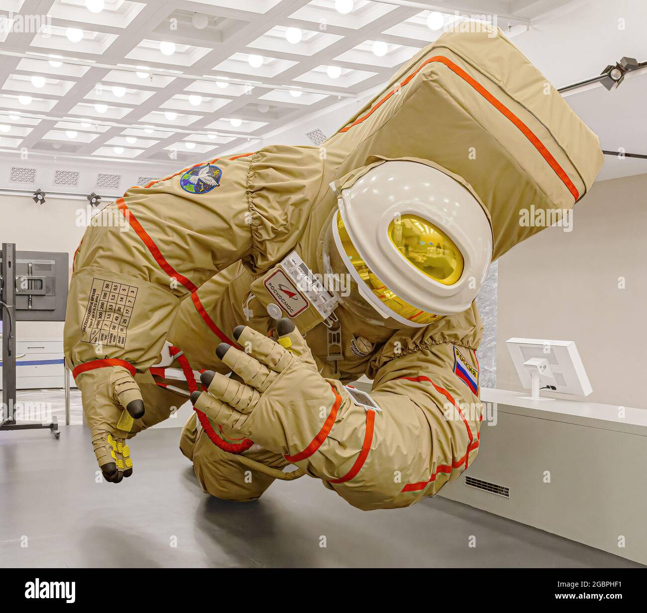 Moskau, Russland - 28. November 2018: Russischer Astronaut im Weltraummuseum. Im Inneren des Zentrums für Kosmonauten und Luftfahrt im Kosmos-Pavillon von Stockfoto