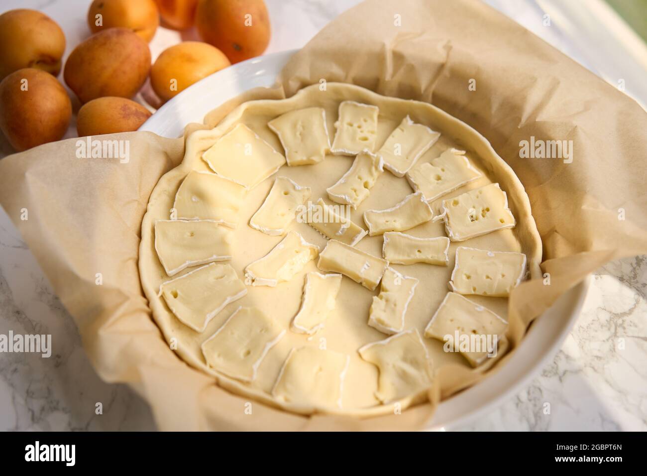 Brie torte -Fotos und -Bildmaterial in hoher Auflösung – Alamy