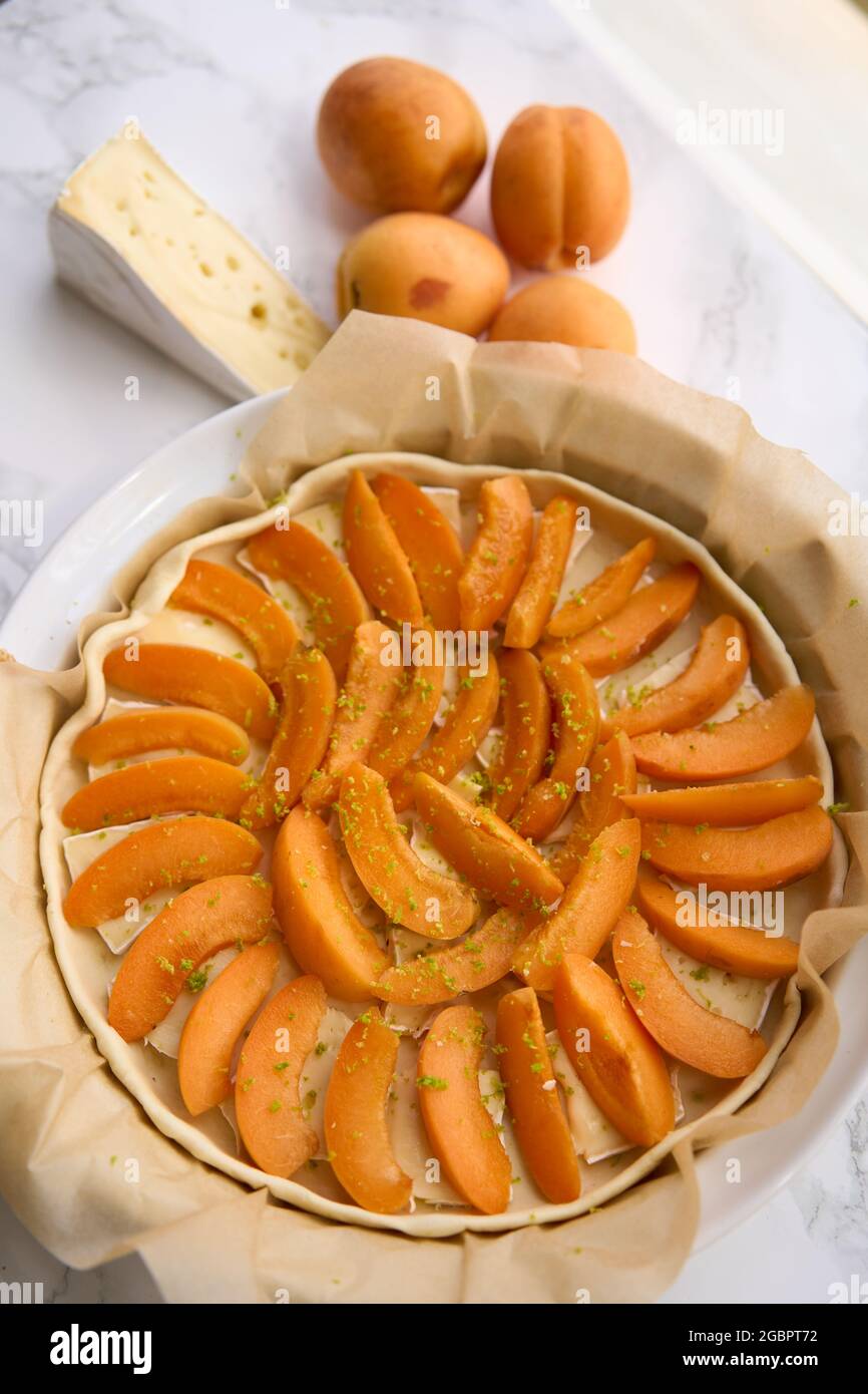 Brie torte -Fotos und -Bildmaterial in hoher Auflösung – Alamy