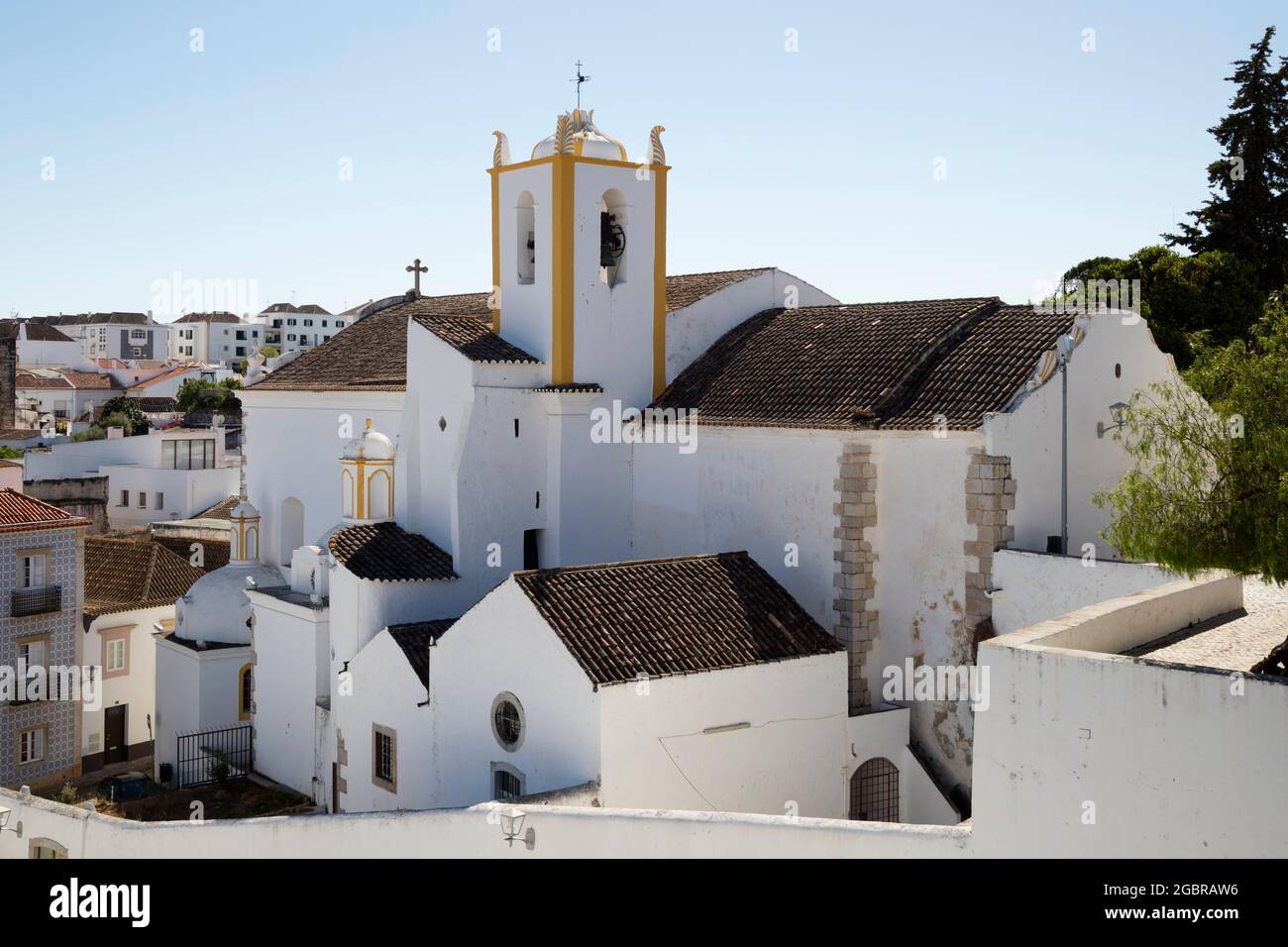 Geographie / Reisen, Portugal, Algarve, Tavira, Kirche Santa Maria Miscricordia, ZUSÄTZLICHE-RIGHTS-CLEARANCE-INFO-NOT-AVAILABLE Stockfoto