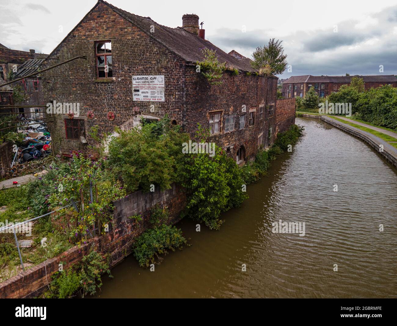 Luftberichte Bilder von riesigen Mengen an Fliegenkippen auf dem ehemaligen Töpferstandort Stoke on Trent Staffordshire Drone Housing Planning bewilligt für 40 Stockfoto