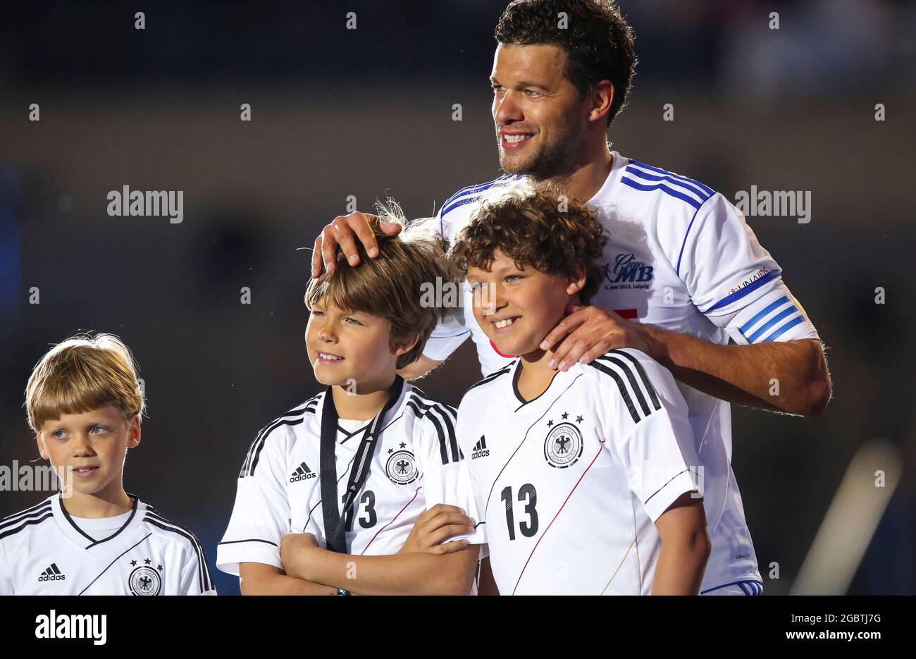 ARCHIVFODO : Ex Fussballprofi, DFB Kapitaen Michael BALLACK, Kinder Louis, Jordi, Emilio Ballack Abschiedsspiel Michael BALLACK, Team Ballack & Friends35 Ciao Capitano Event Spiel Ballack & Friends gegen eine Weltauswahl Fussball Star, ehemaliger DFB Kapitaen, Nationalspieler Michael BALLACK in Leipzig, am 05.06.2013 © Live News von Peter Stockfoto