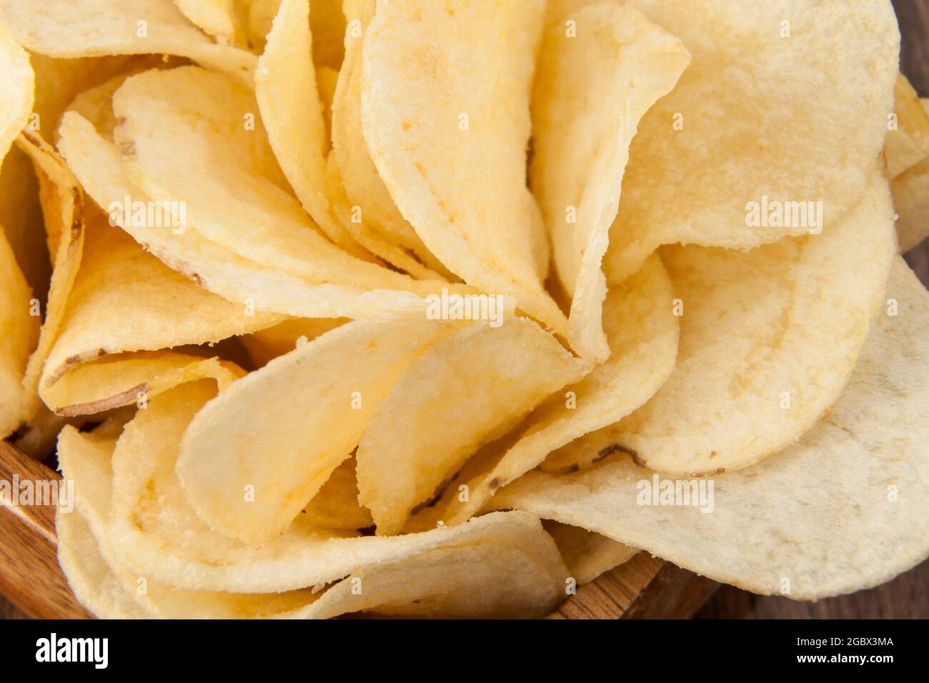 Foto ganz nah von leckeren Kartoffelchips Stockfoto