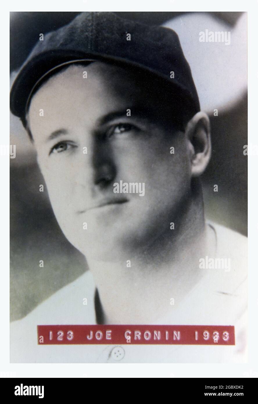 Antike, handkolorierte Foto-/Baseballkarte von Joe Cronin im Jahr 1933 Stockfoto