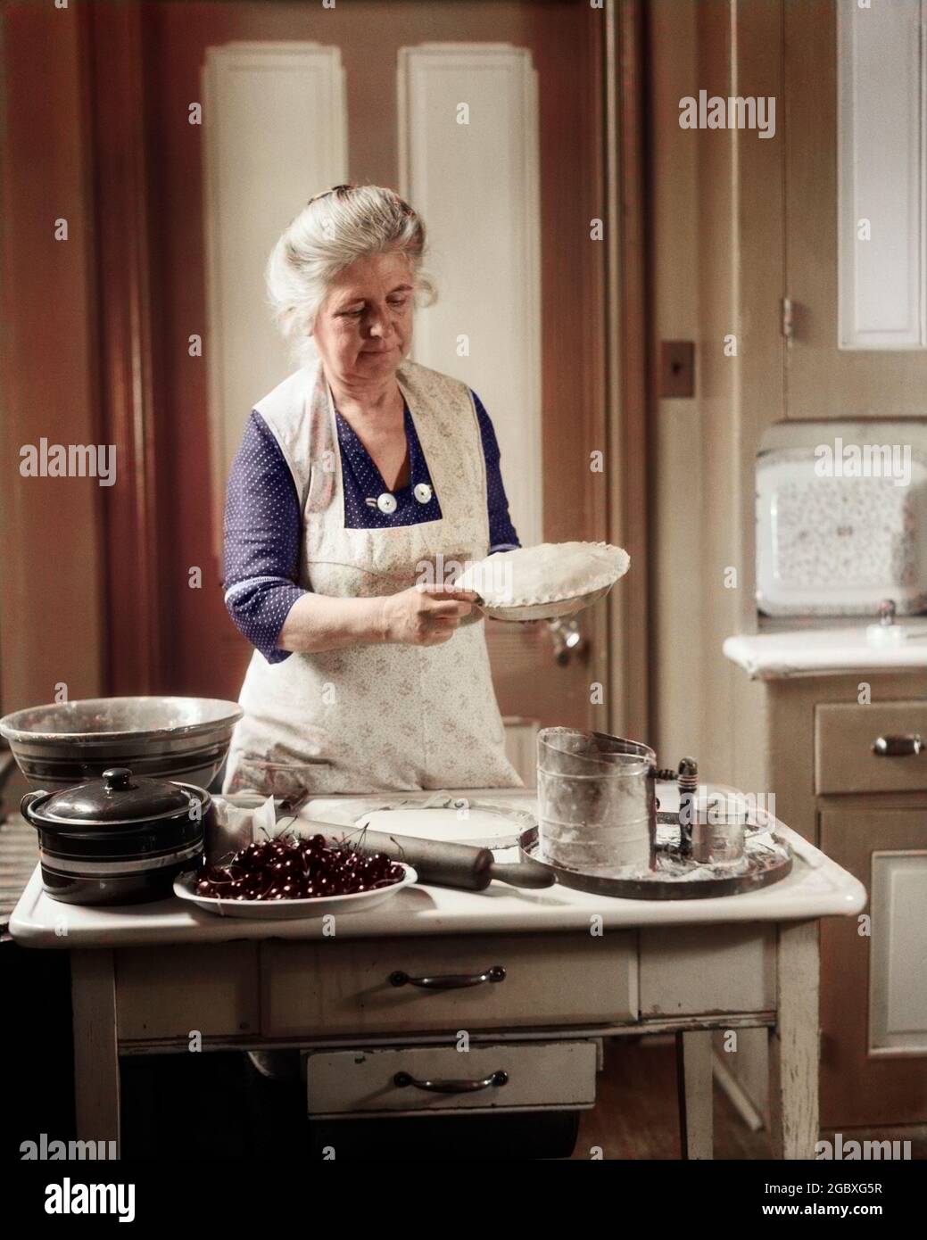 1920s Cooking Stockfotos Und Bilder Kaufen Alamy