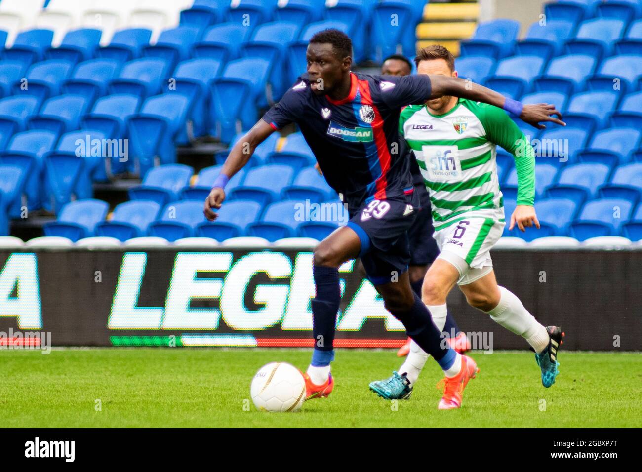 Modou N Diaye Von Viktoria Plzen In Aktion The New Saints Gegen Fc Viktoria Plzen In Der 3 Qualifikationsrunde Der Uefa Europa Conference League In Cardiff Stockfotografie Alamy