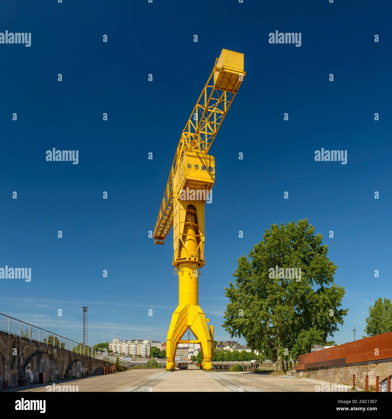 FRANKREICH, LOIRE-ATLANTIQUE (44), NANTES, ILE DE NANTES, GELBER TITAN-KRAN Stockfoto