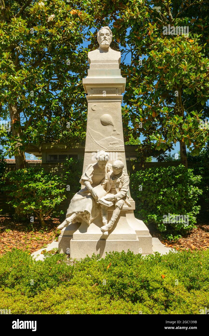 FRANKREICH, LOIRE-ATLANTIQUE (44), NANTES, PFLANZENGARTEN, DENKMAL FÜR JULES VERNE Stockfoto