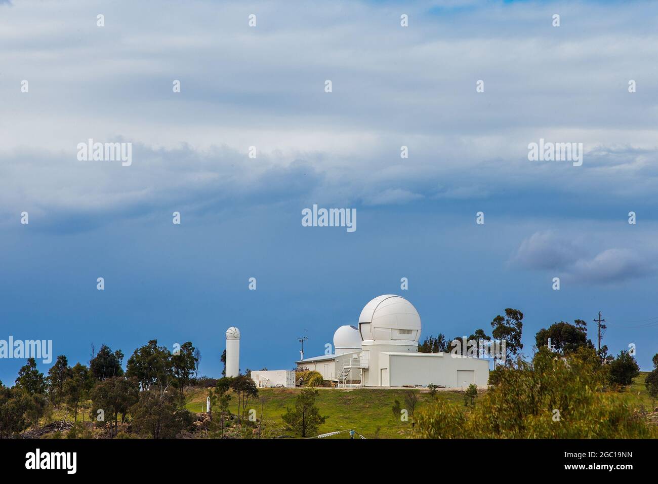 (210806) -- CANBERRA, 6. August 2021 (Xinhua) -- Foto der Australian National University (ANU) am 6. August 2021 zeigt das Mount Stromlo Observatorium, wo die ANU-Forscher in einer Supernova-Studie ihren Sitz im Australian Capital Territory, Australien, hatten. ZUM THEMA „Australische Wissenschaftler erfassen erstmals die Supernova im Detail“ (ANU/Handout via Xinhua) Stockfoto