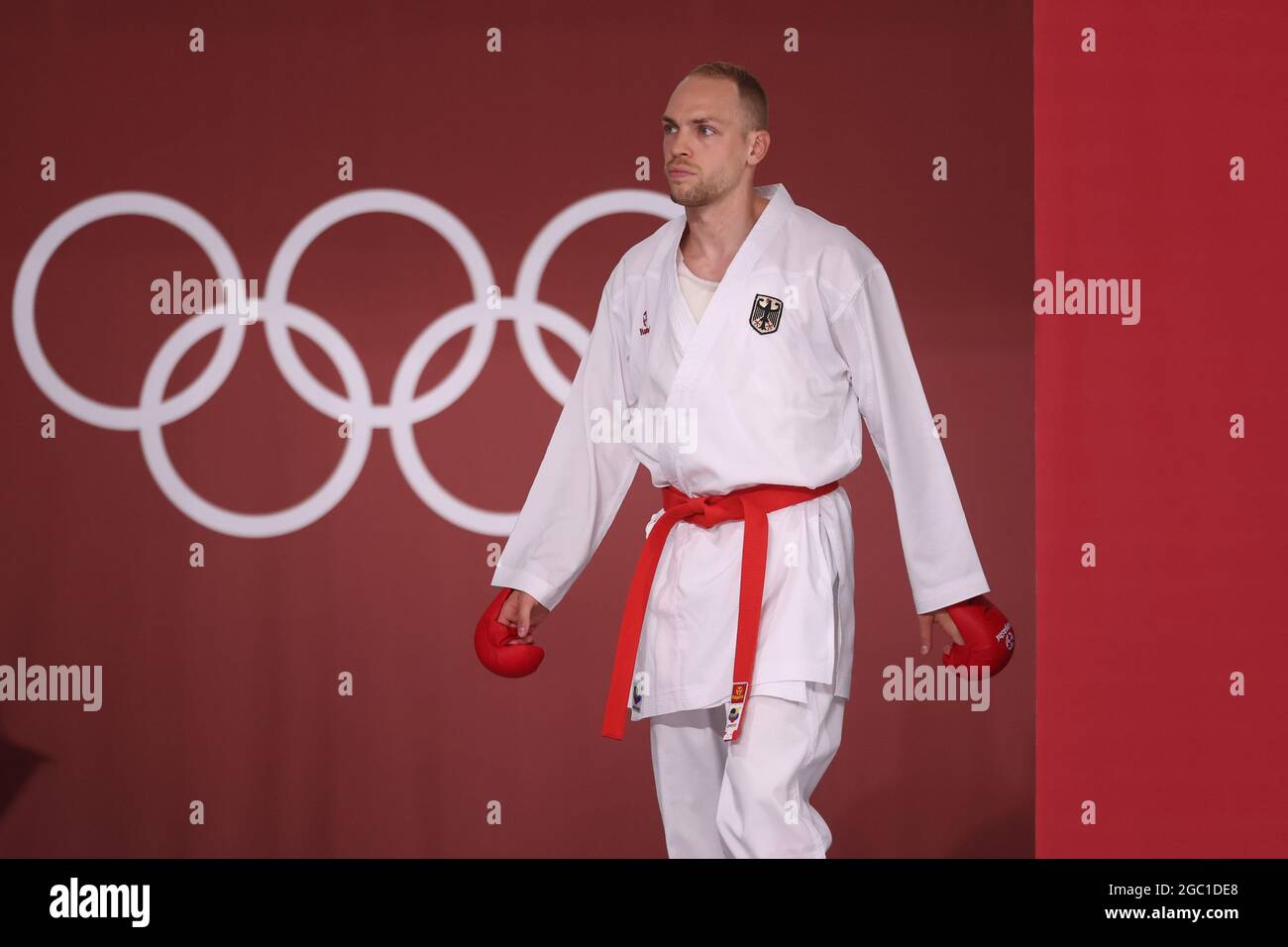 Tokio, Japan. August 2021. Karate: Olympia, Männer, Endrunde, 75 kg/Kumite bei Nippon Budokan. Noah Bitsch aus Deutschland. Quelle: Jan Woitas/dpa/Alamy Live News Stockfoto