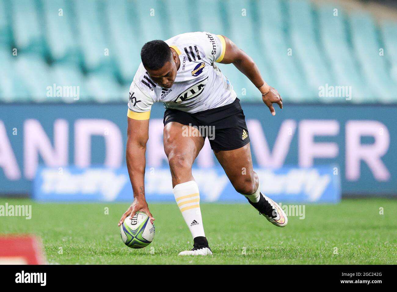 SYDNEY, AUSTRALIEN - 14. MAI: Julian Savea von den Hurricanes hat in der ersten Runde des Super Rugby Trans Tasman-Spiels zwischen den NSW Waratahs und Hurricanes am Sydney Cricket Ground am 14. Mai 2021 in Sydney, Australien, einen Versuch gemacht. (Foto von Pete Dovgan/Speed Media/Icon Sportswire). Quelle: Pete Dovgan/Speed Media/Alamy Live News Stockfoto