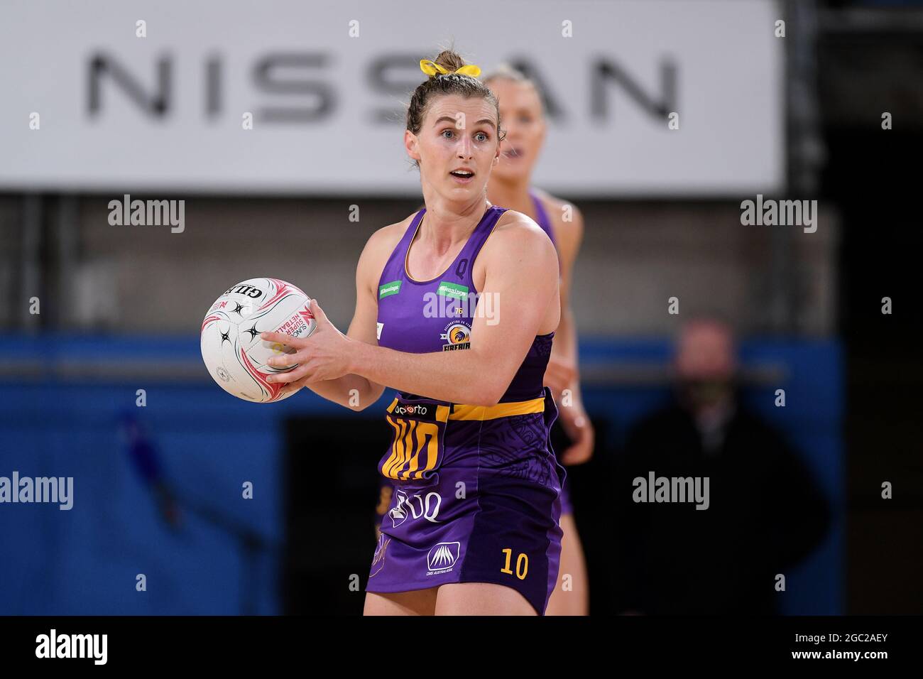 SYDNEY, AUSTRALIEN - 16. MAI: Gabi Simpson von den Queensland Firebirds spielt am 16. Mai 2021 in der Ken Rosewall Arena in Sydney, Australien, beim Suncorp Super Netball in der dritten Runde zwischen Giants Netball und Queensland Firebirds den Ball. Quelle: Steven Markham/Speed Media/Alamy Live News Stockfoto