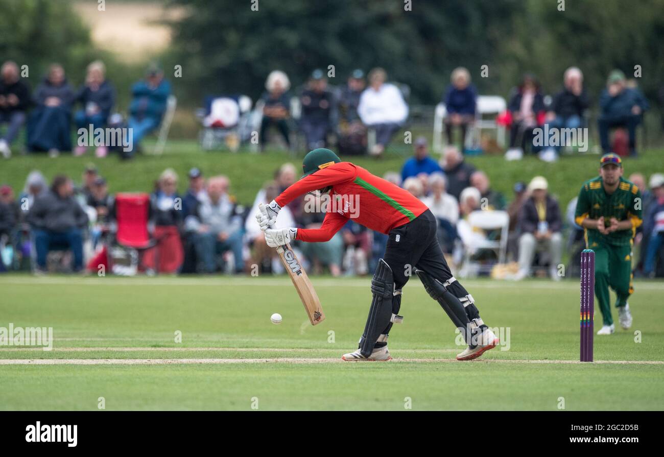 Gruppe B Nottinghamshire Outlaws stellen sich Leicestershire Foxes im John Fretwell Sporting Complex im Royal London One-Day Cup 2021 vor. Stockfoto