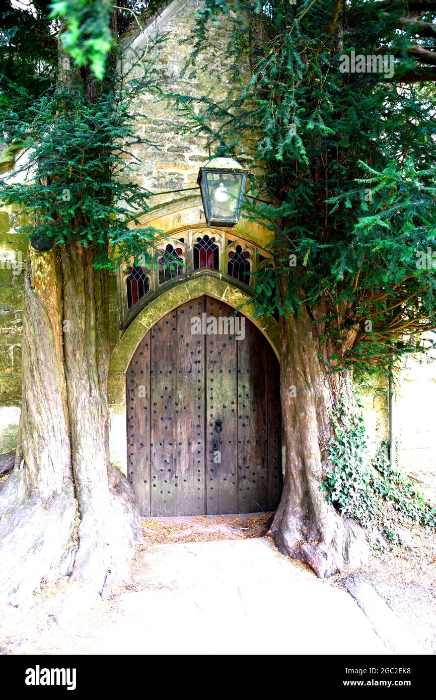 Tolkiens Door St Edwards Church Stow on the Wold Gloucestershire England großbritannien Stockfoto
