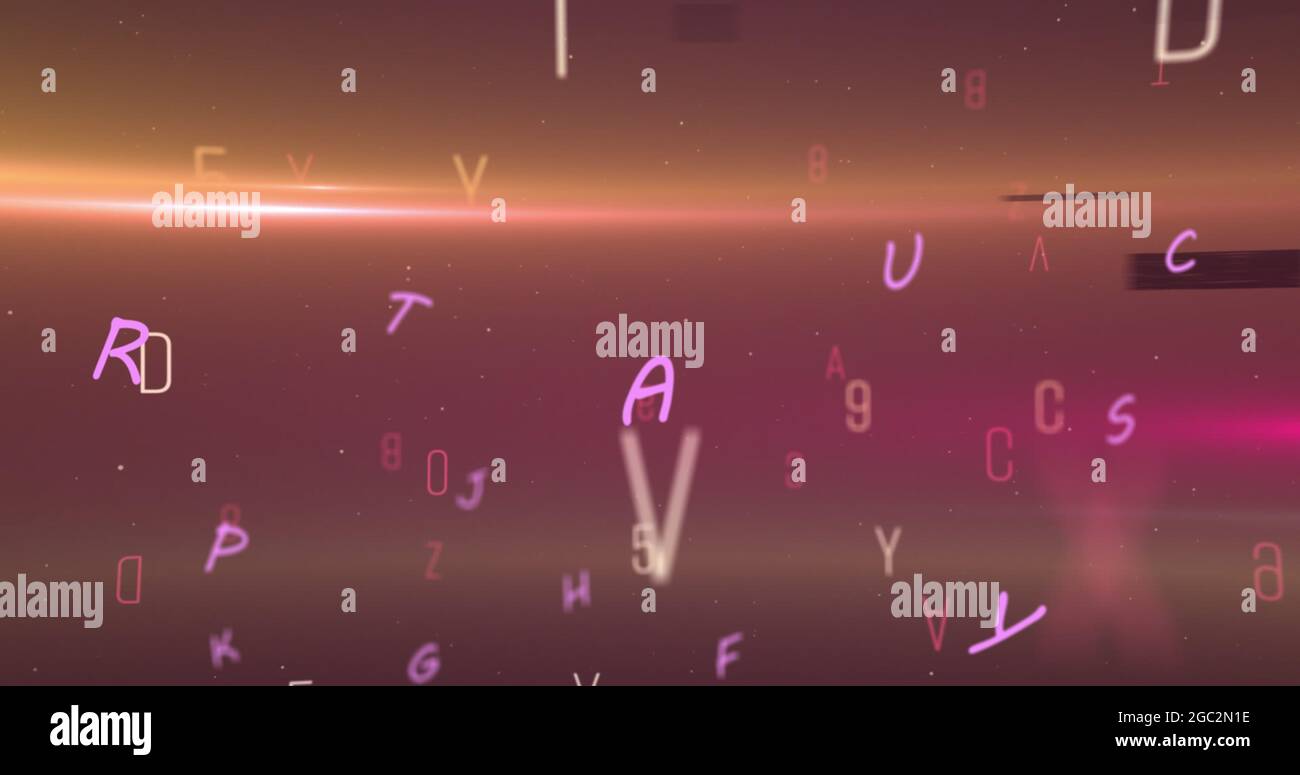 Digitales Bild von mehreren Zahlen und Alphabeten, die gegen Lichtflecken auf violettem Backgro schweben Stockfoto