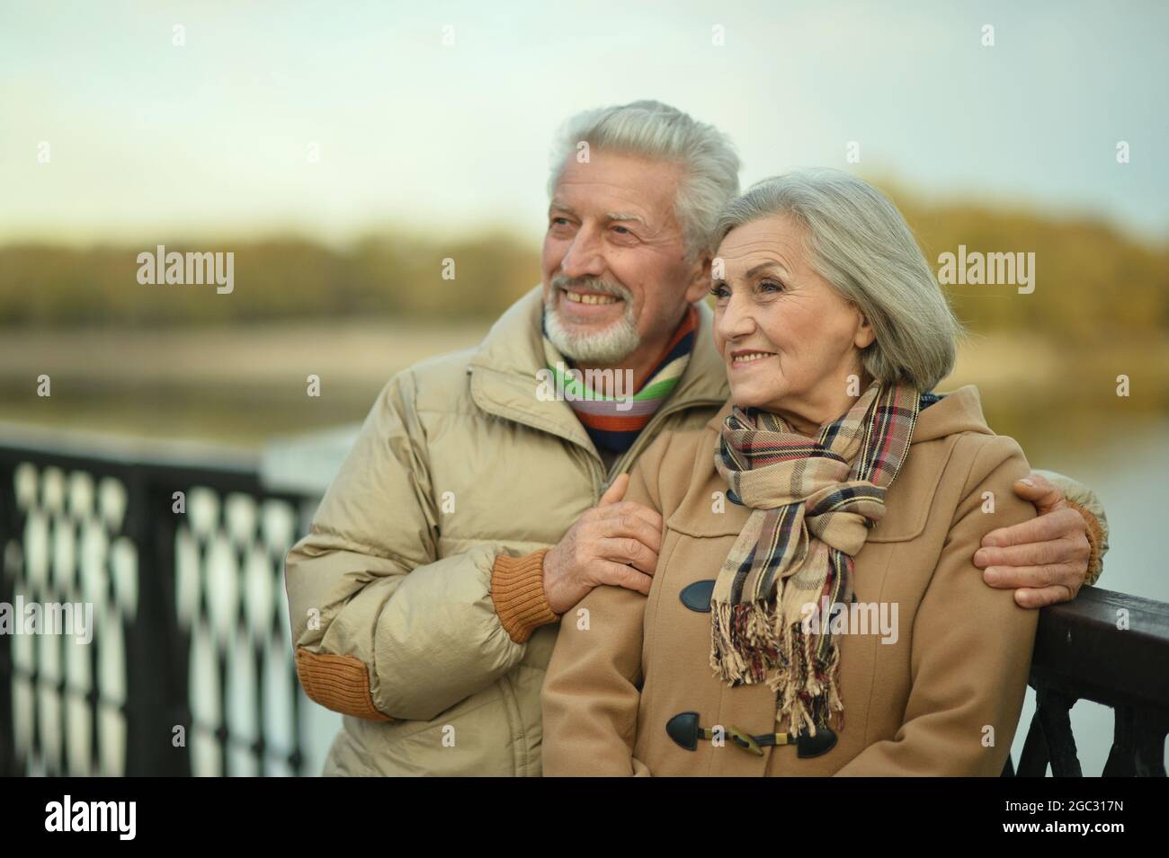 Porträt einer wunderschönen kaukasischen senior Paar Stockfoto