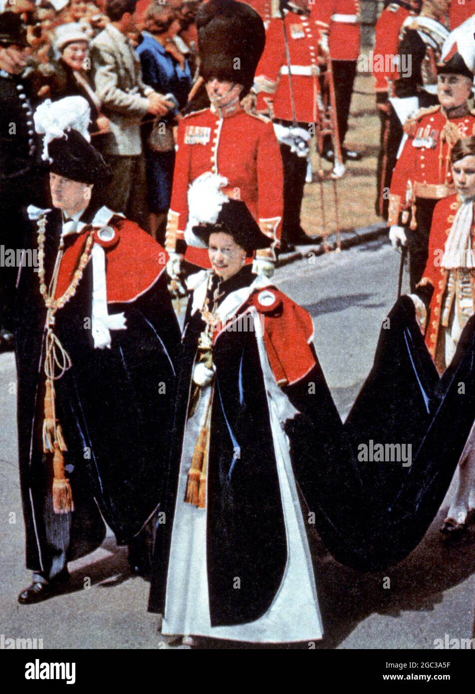 HM Queen Elizabeth II 1965 Strumpfband Zeremonie Stockfoto